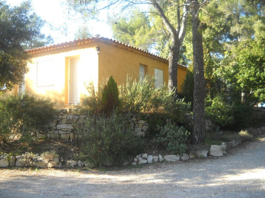 Les Arbousiers Village Hotel Provencal 3*